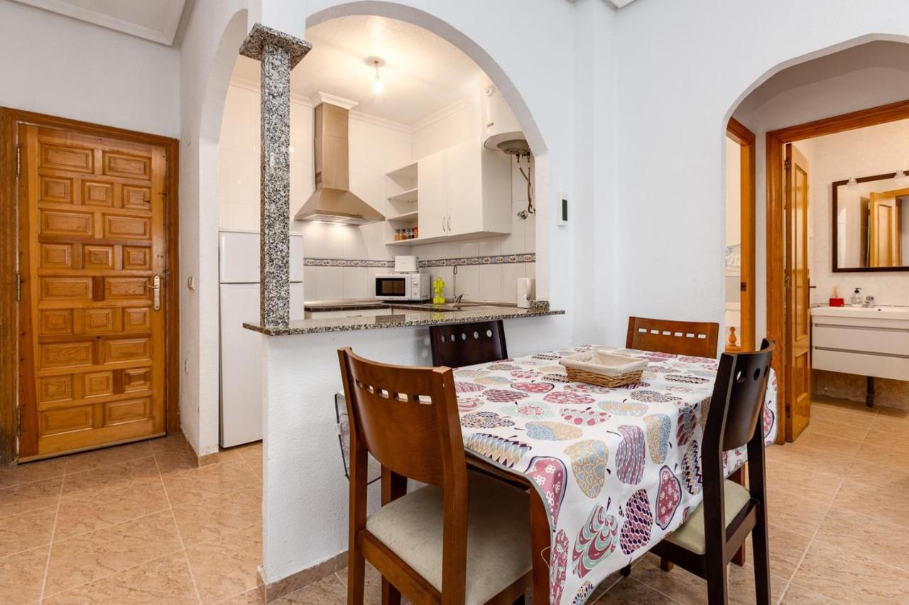 Bonito Apartamento De Dos Habitacion Y Piscina Torrevieja Eksteriør bilde